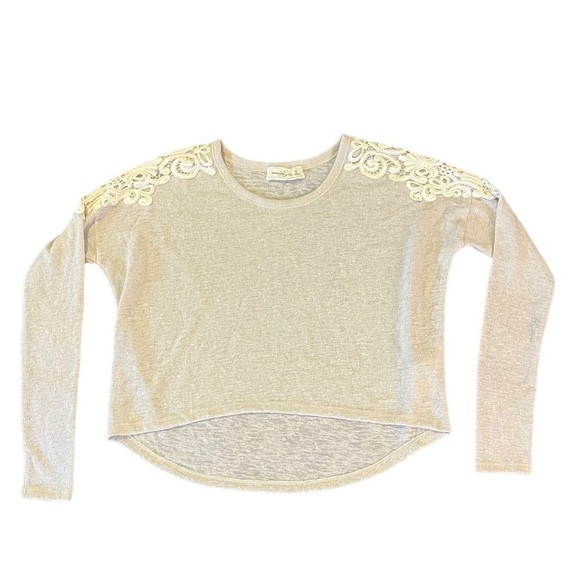 Abercrombie & Fitch Lace Long Sleeve Crop Top | Women's XS - Picture 1 of 7